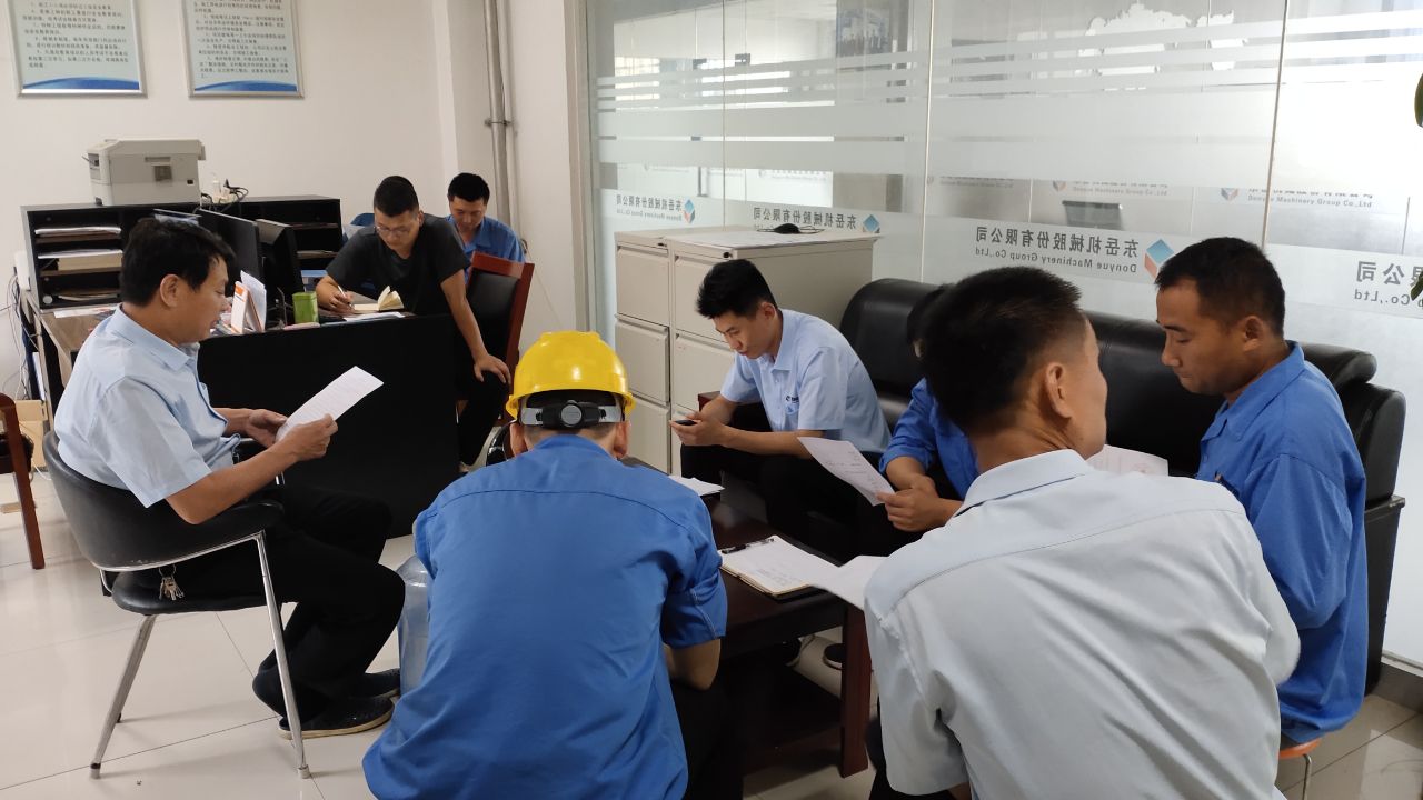 東岳機(jī)械安環(huán)外聯(lián)中心召開防汛應(yīng)急會(huì)議 東岳機(jī)械安環(huán)外聯(lián)中心召開防汛應(yīng)急會(huì)議